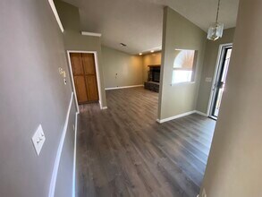 701 Beth Ln in Ridgecrest, CA - Building Photo - Building Photo