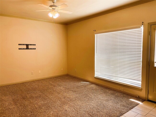 2319 Calendar Ct in Grand Prairie, TX - Building Photo - Building Photo