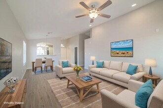 8808 W Adam Ave, Unit 5 in Peoria, AZ - Foto de edificio - Building Photo