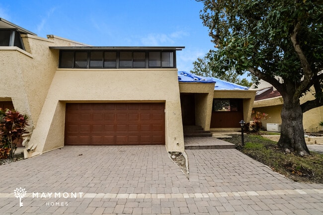 property at 25 Casarena Ct