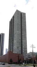 Kinzie Park in Chicago, IL - Building Photo - Building Photo