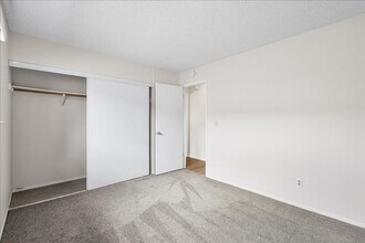 2228 Lincoln Ave in Alameda, CA - Foto de edificio - Building Photo