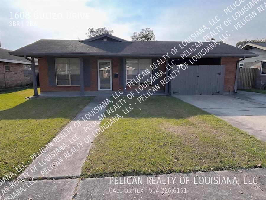 1608 Gulizo Dr in Marrero, LA - Building Photo