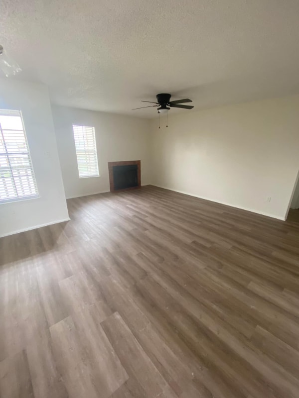 119 Circle Ct in Pleasanton, TX - Building Photo - Building Photo