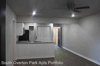 South Overton Apartments in Lubbock, TX - Building Photo - Building Photo