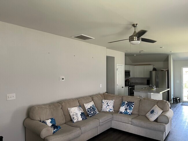 148 Jonathan Dr in Odenville, AL - Building Photo - Building Photo