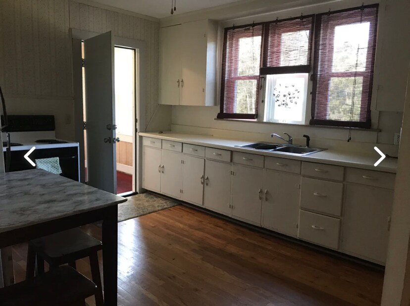 212 Westwood Dr, Unit #5 in McMinnville, TN - Foto de edificio