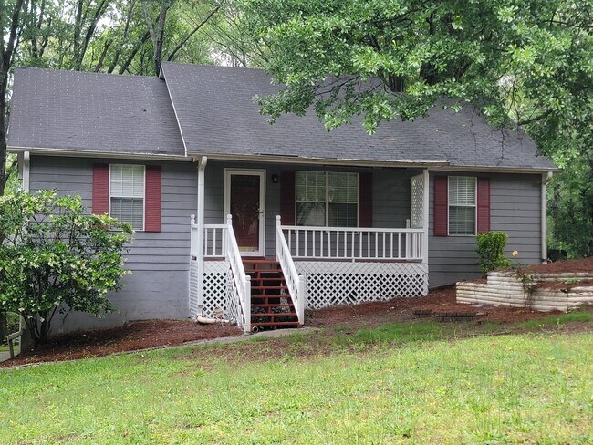 116 Hale Haven Dr in Douglasville, GA - Building Photo - Building Photo