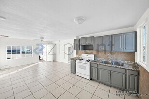 301 Maxine Ave in Barstow, CA - Building Photo