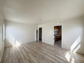 2346 Garnet St in Arcata, CA - Foto de edificio - Building Photo