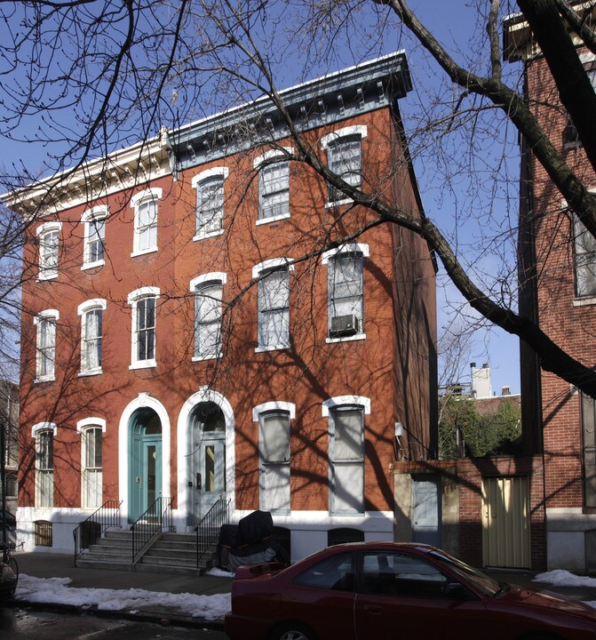 1933 Wallace St in Philadelphia, PA - Foto de edificio