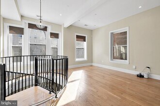 2009 Columbia Rd NW in Washington, DC - Building Photo - Building Photo