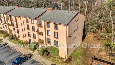 2200 Castle Rock Square in Reston, VA - Building Photo - Building Photo