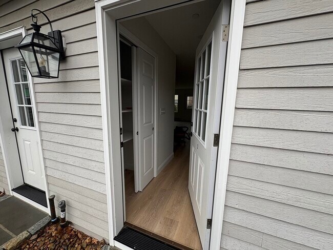 154 Granite St in Rockport, MA - Building Photo - Building Photo