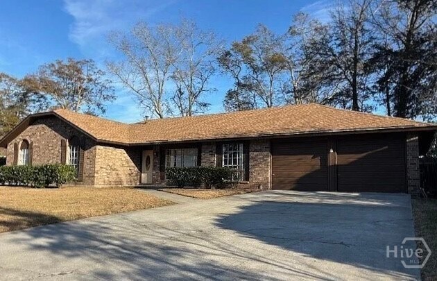 10520 Sugarbush Rd in Savannah, GA - Building Photo