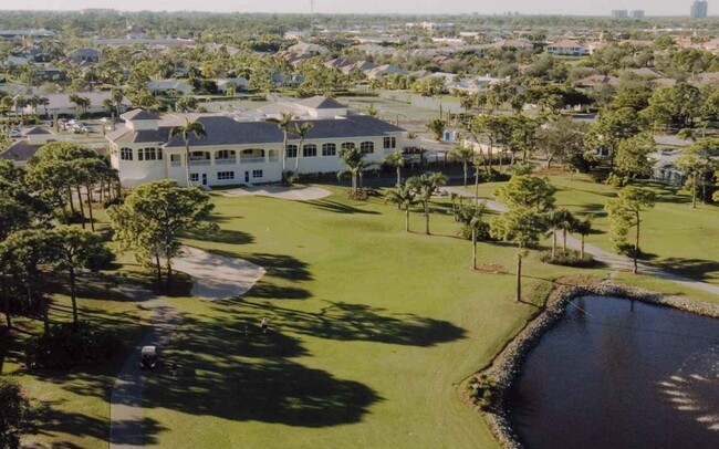 9860 Costa Mesa Ln, Unit 511 in Bonita Springs, FL - Building Photo - Building Photo