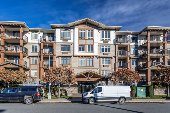 Sierra Grande in Chilliwack, BC - Building Photo - Building Photo