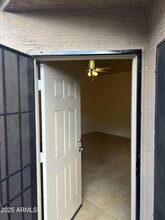 8770 W Shaw Butte Dr in Peoria, AZ - Building Photo - Building Photo