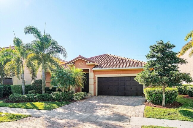 property at 10636 Ivanhoe Ln