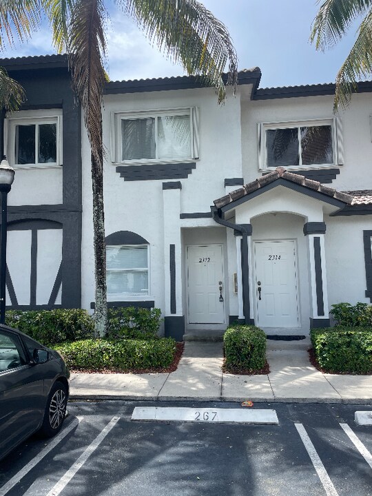 2312 SE 24th Ave in Homestead, FL - Building Photo