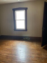 226 Western Ave in Waterloo, IA - Building Photo - Building Photo