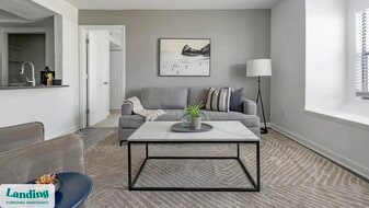 2030 Northcliffe Dr in Winston-Salem, NC - Building Photo