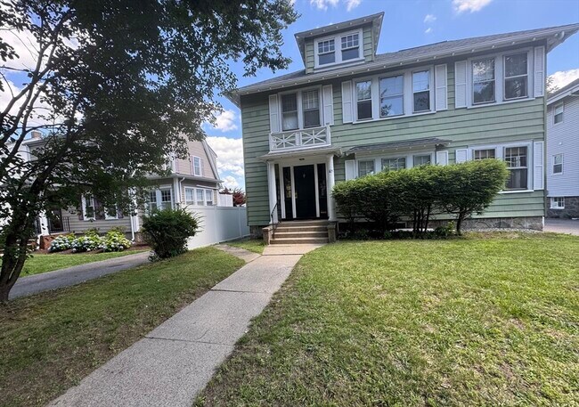 105 Greaton Rd in Boston, MA - Building Photo - Building Photo