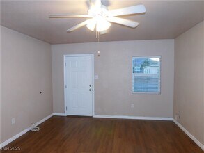 11 New Mexico Way in Henderson, NV - Building Photo - Building Photo