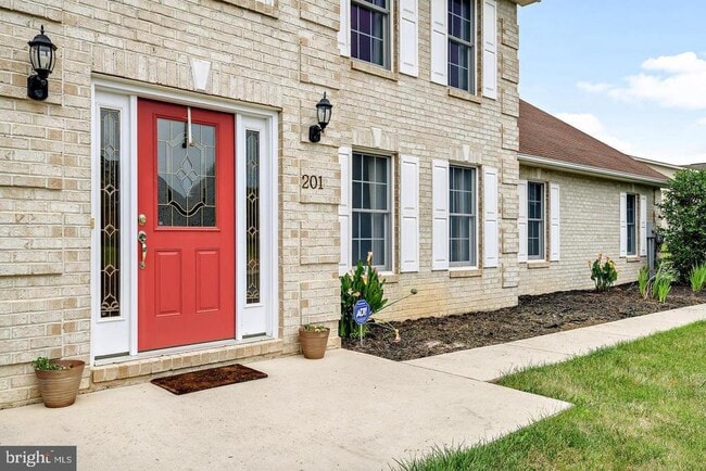 201 Sunbrook Dr in Chambersburg, PA - Building Photo - Building Photo