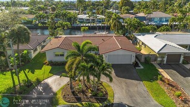2207 NE 16th Ave in Wilton Manors, FL - Building Photo - Building Photo