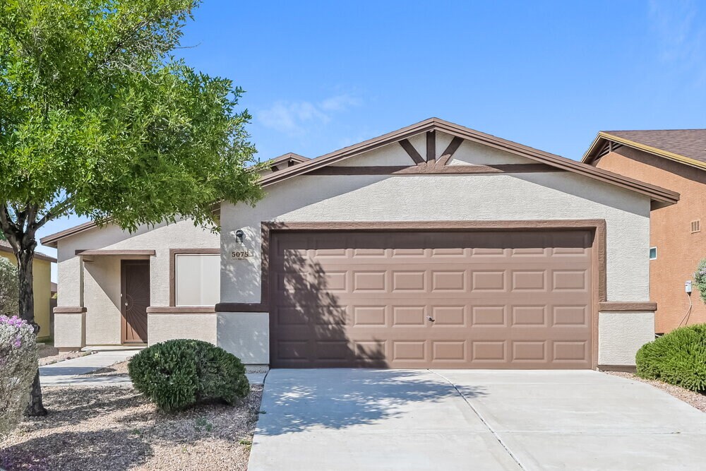 5075 E Fishhook Ct in Tucson, AZ - Building Photo