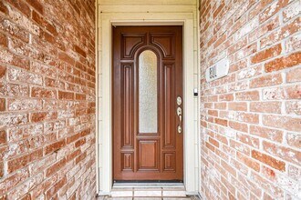 811 Sugar Plum Cir in Sugar Land, TX - Building Photo - Building Photo