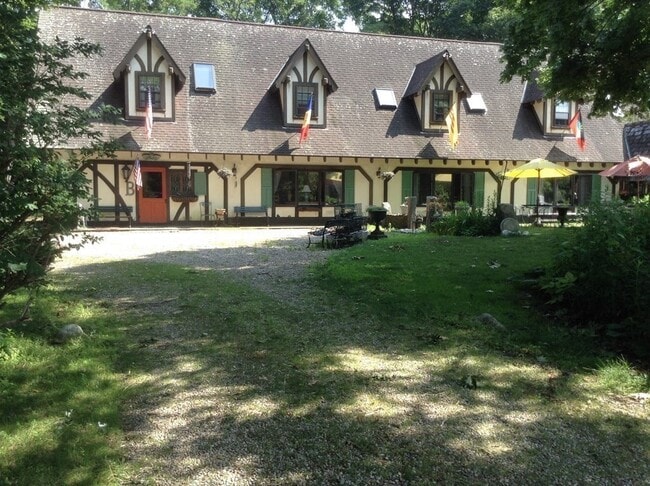 property at 17 Fort Hill Ave