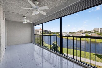 14747 Cumberland Dr in Delray Beach, FL - Building Photo - Building Photo