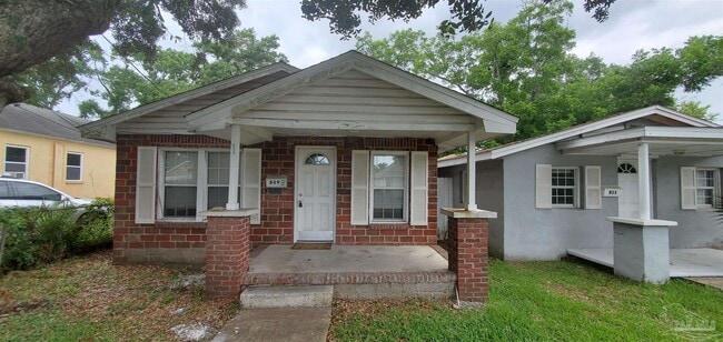 property at 809 N E St