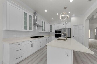 3033 Stonegate Falls Dr in Land O Lakes, FL - Building Photo - Building Photo