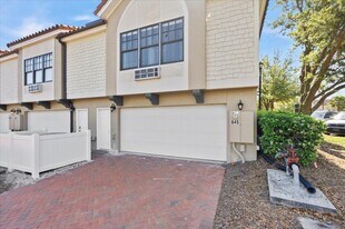 290 Westlawn Dr in St. Augustine, FL - Building Photo