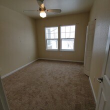 2214 Owens Ave, Unit 2214 Owens Ave #202 in Fort Collins, CO - Building Photo - Building Photo