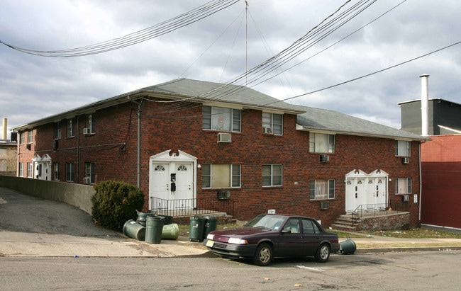 118 East 24th St Apartments