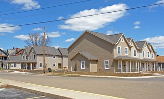 Iris Commons in Williamsport, PA - Building Photo