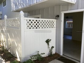 445 S E St in Santa Rosa, CA - Building Photo