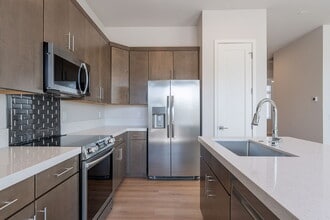6041 E Valley Way in Cave Creek, AZ - Building Photo - Building Photo