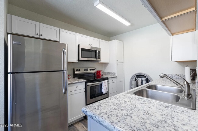 3600 N Hayden Rd, Unit 3006 in Scottsdale, AZ - Building Photo - Building Photo