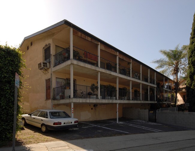 6615 Lash Ln in Los Angeles, CA - Foto de edificio - Building Photo