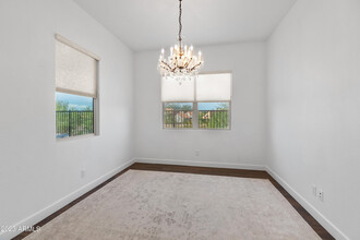 7605 E Camino Del Monte in Scottsdale, AZ - Building Photo - Building Photo