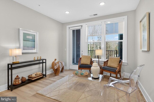 76 Old Mill Bottom Rd N in Annapolis, MD - Foto de edificio - Building Photo