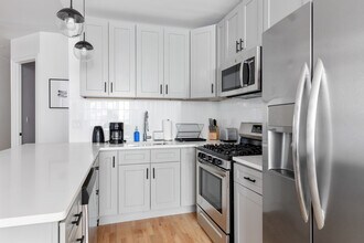 355 Tompkins Ave in Brooklyn, NY - Building Photo - Building Photo