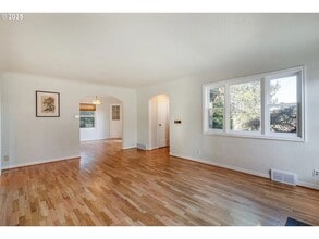 2362 Charnelton St in Eugene, OR - Building Photo - Building Photo