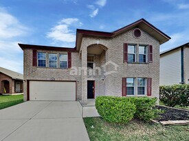 5043 Viking Coral in San Antonio, TX - Building Photo