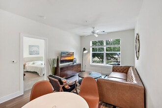 238 S West St in Alexandria, VA - Building Photo - Building Photo